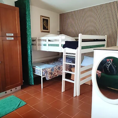 아파트 La Casina Di Enea *